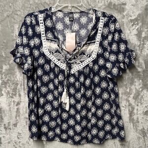 NEW Emery Rose Navy Floral Boho Blouse M V-Neck Lace Trim Tassel Peasant Flutter